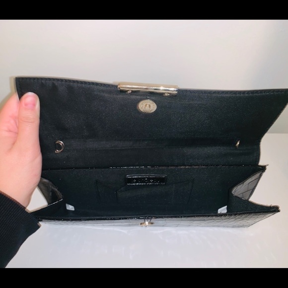 BLACK Clutch - Picture 2 of 5